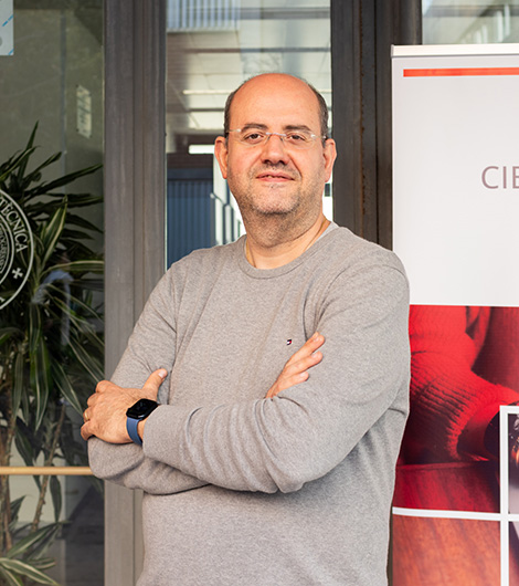 Prof. Santiago Escobar Román